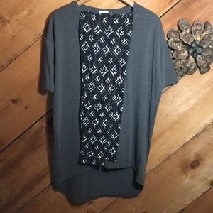 Lularoe bundle TWO LEGGINGS AND ONE SHIRT